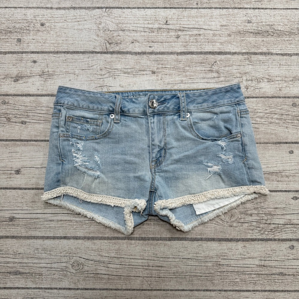 American Eagle Shorts Womens 6 Blue Denim Cut Off Distressed Light Wash Low Rise